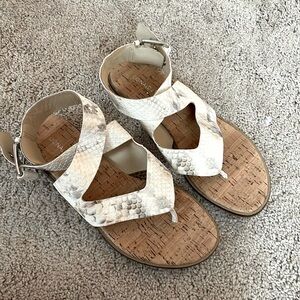 Donald J Pliner sandals